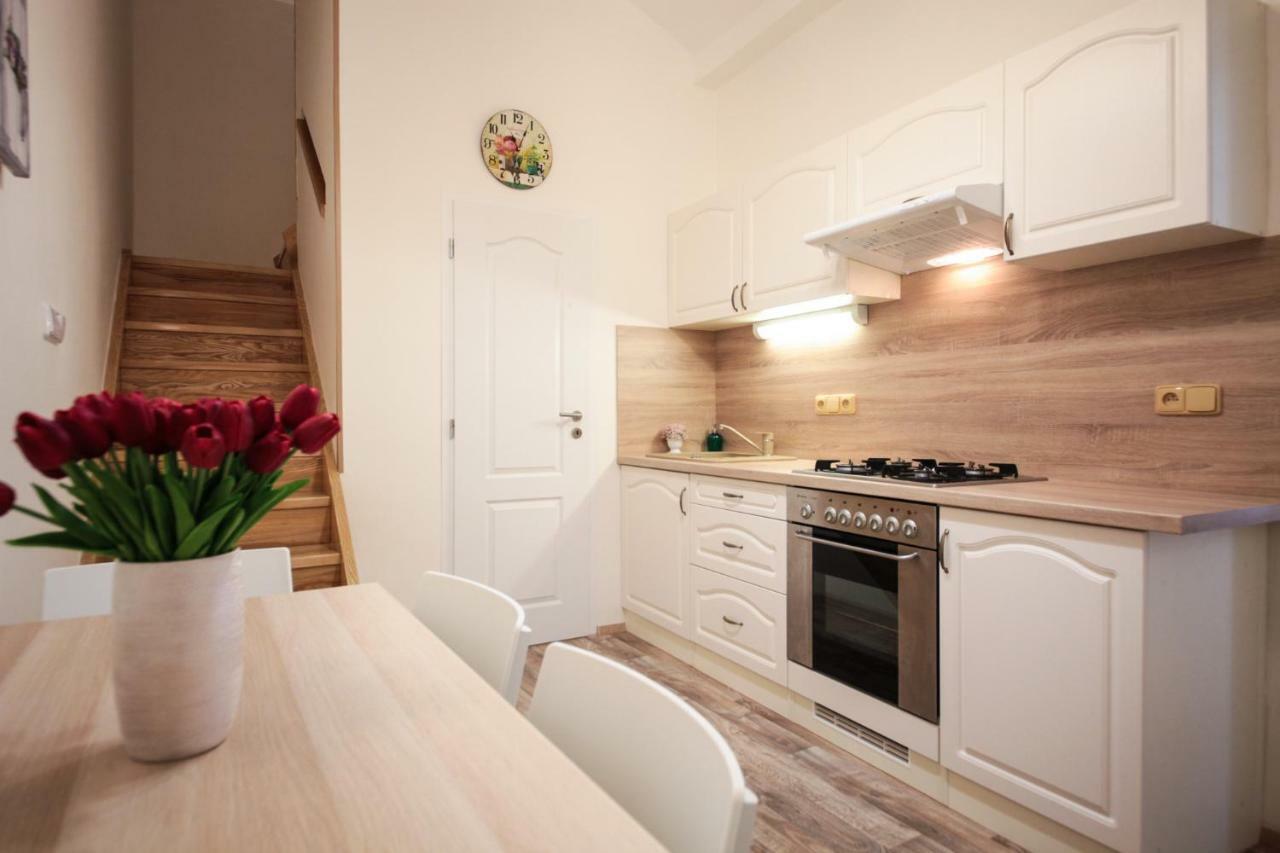 Family Duplex On Wenceslas Square Appartement Praag Buitenkant foto