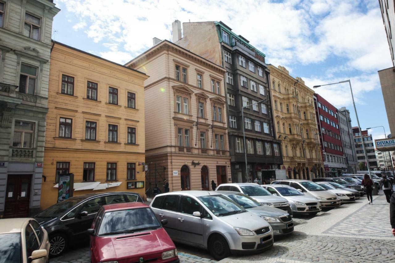 Family Duplex On Wenceslas Square Appartement Praag Buitenkant foto